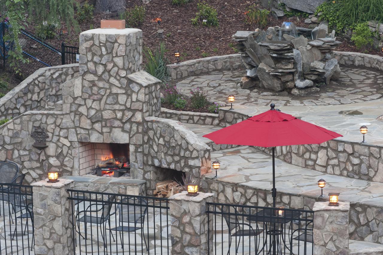 The Esmeralda Inn And Restaurant Chimney Rock Exterior foto